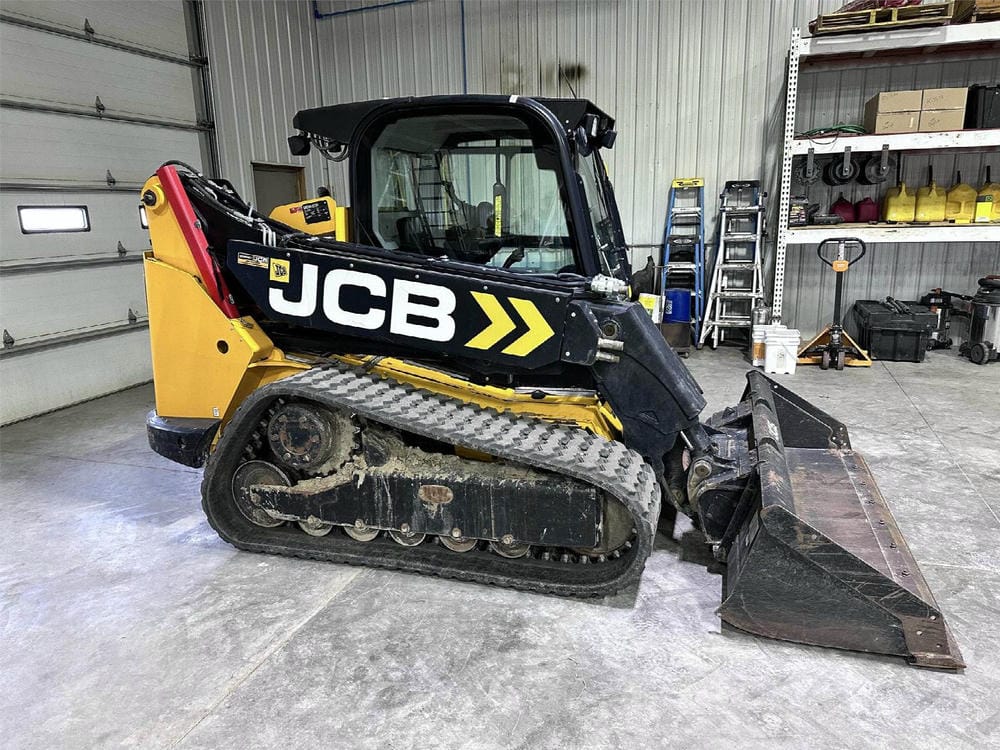 2021 2021 JCB 3TS-8T